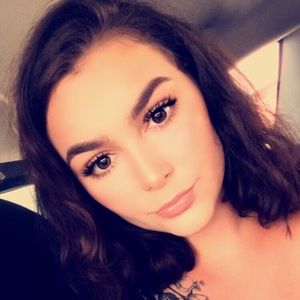 Meet your Posher, Faith